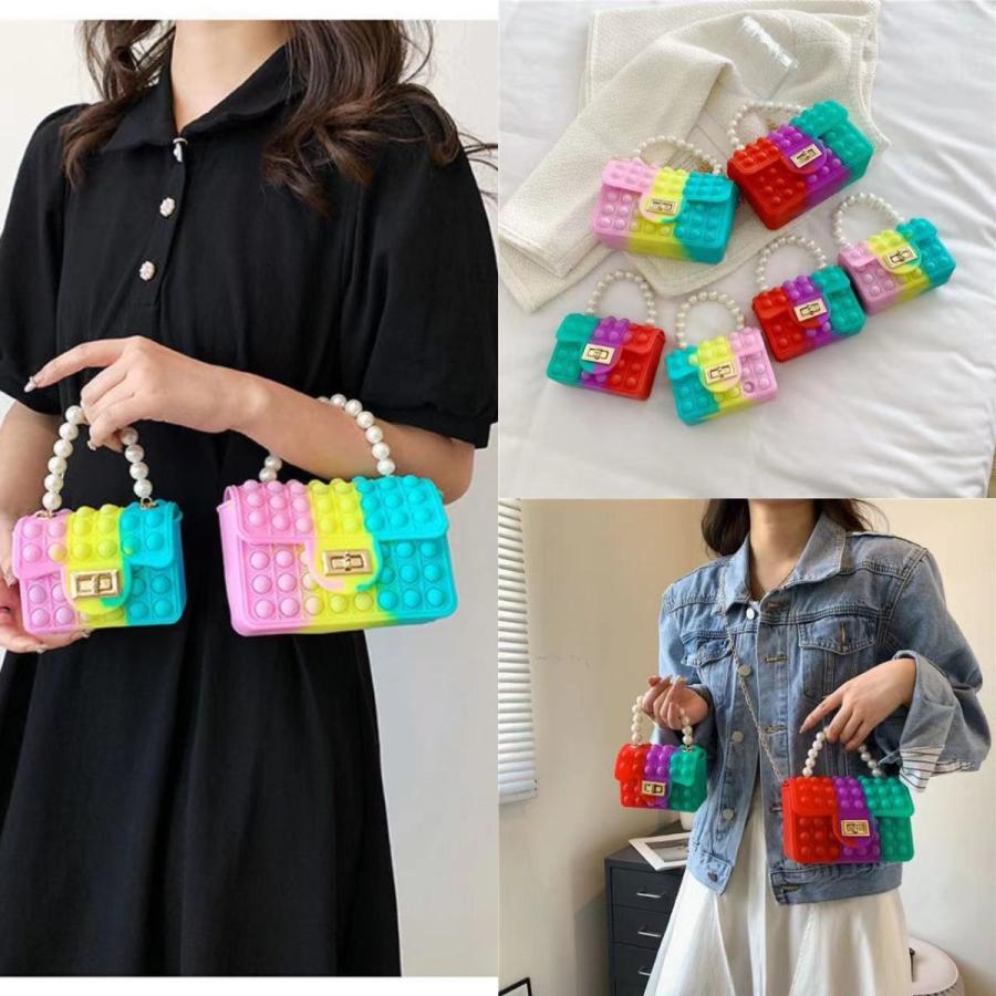 品質が完璧 プッシュポップ バブル バッグ ショルダーバッグ ストレス解消グッズ 無限プチプチ スクイーズ玩具 人気 ポップイット 女性 子供用 Materialworldblog Com