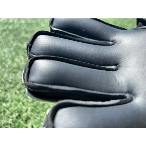 erebos（エレボス） サッカー：エレボス キーパーグローブ ダークネス2