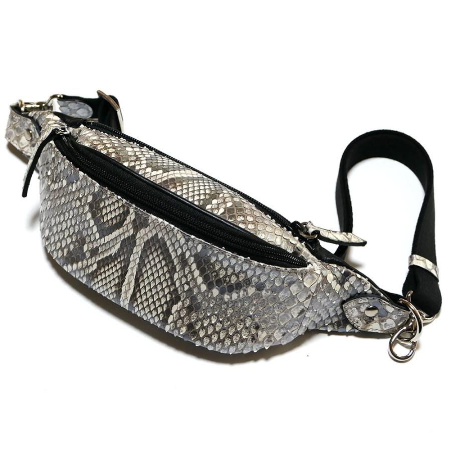 在庫一掃】 モラレス パイソン 蛇革 牛革 コンパクト ボディバッグ 
