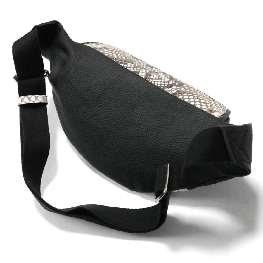 ボディバッグ ボディーバッグ ワンショルダー 斜めがけ / メンズ レディース / 横型 コンパクト 軽量 / 本革 パイソン モラレスパイソン マット ボディバッグ ボディーバッグ ワンショルダー 斜めがけ / メンズ