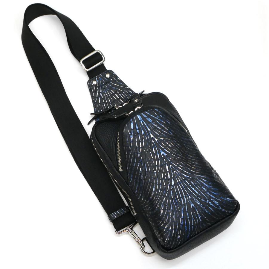 ボディバッグ メンズ レザー ショルダーバッグ 斜めがけ / 縦型 大容量  