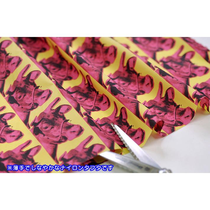 ナイロンタフタ 牛の壁紙 黄色にピンク ポップ アートの巨匠アンディ ウォーホルのウシ 生地 布 お買い物かごの数字は3から ナイロン100 広幅145cm巾 Nht A ホビー家コテツ 通販 Yahoo ショッピング