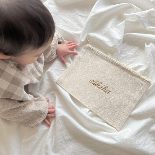 マルチポーチ】名入れ ギフト 刺繍 文房具 シンプル出産祝い