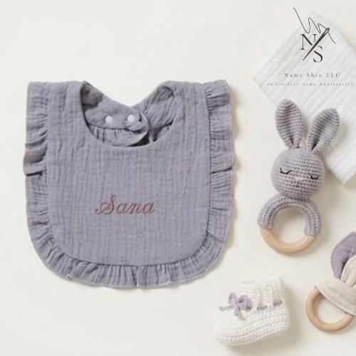 フリルスタイ】名入れ 刺繍 名前入り ギフト フリル スタイ よだれかけ