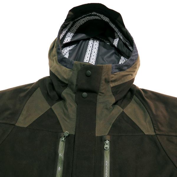 WHITE MOUNTAINEERING（ホワイトマウンテニアリング） White