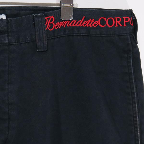Supreme Bernadette Corporation Old Englishチノパンツブラック Supreme Bernadette Corporation Old Englishチノパンツブラック