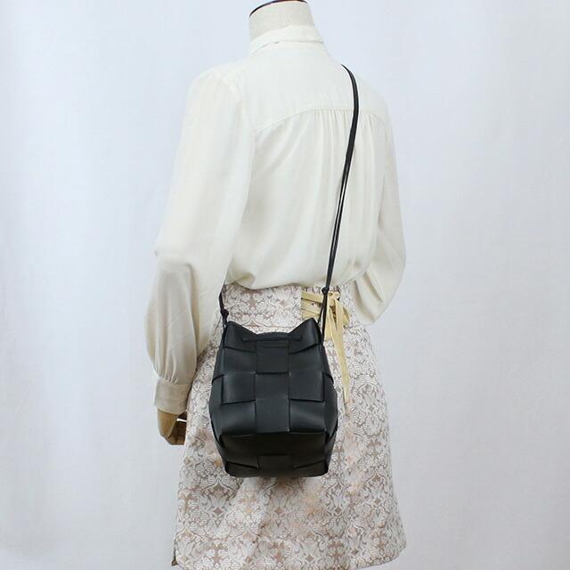 BOTTEGA VENETA（ボッテガ・ヴェネタ） ショルダー レディース