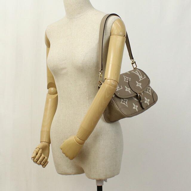 LOUIS VUITTON ショルダーバック　アンプラント　オーブ　定価30万円 LOUIS VUITTON（ルイ・ヴィトン） ショルダーバッグ レディース