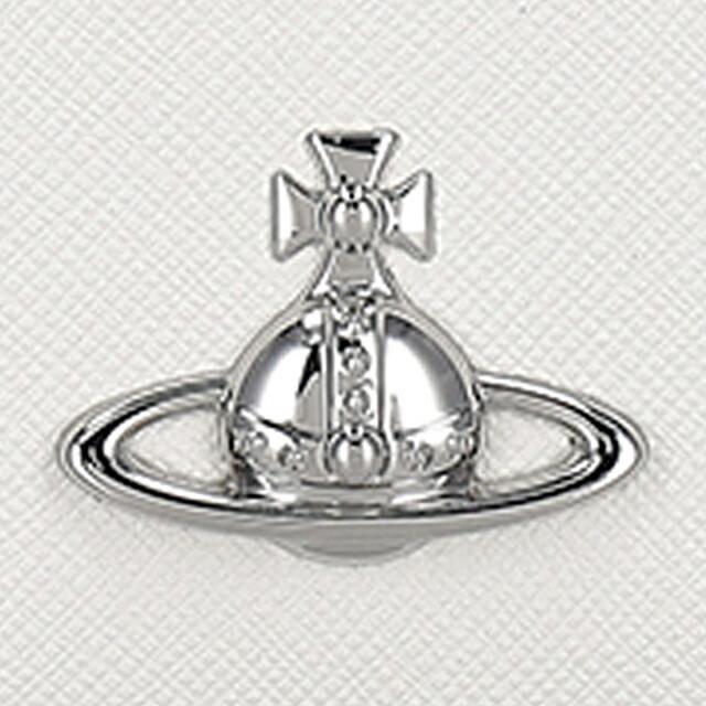 美品　ヴィヴィアンウエストウッド　三つ折り財布　がま口　ホワイト　レザー　ロゴ Vivienne Westwood（ヴィヴィアンウエストウッド） 三つ折り財布