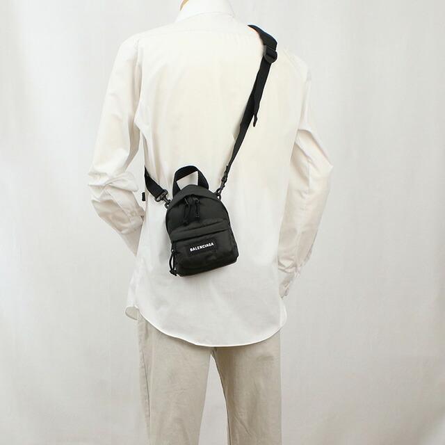 BALENCIAGA バレンシアガ　ボディバッグ　ナイロンバッグ BALENCIAGA（バレンシアガ） 斜め掛け ショルダーバッグ ユニセックス