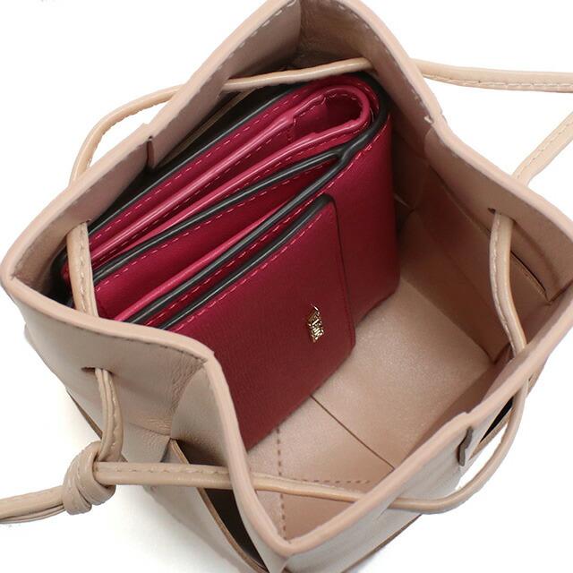 BOTTEGA VENETA（ボッテガ・ヴェネタ） 斜め掛け ショルダーバッグ