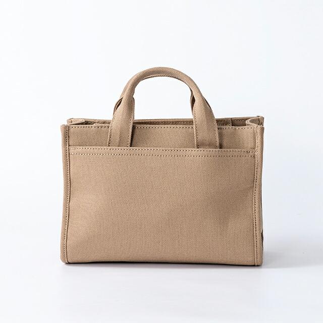 ゲス guess トートバッグ　かごばっぐ　腕かけ ベージュ GUESS（ゲス） トートバッグ レディース ブランド GUESS 2WAY