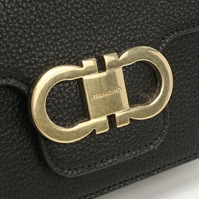 FERRAGAMO（フェラガモ） 斜め掛け ショルダーバッグ レディース