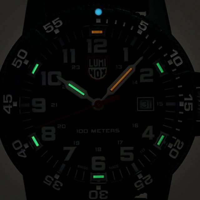 ルミノックス 0320シリーズ 腕時計 LUMINOX レザーバック シータートル ジャイアント 0321 時計の画像