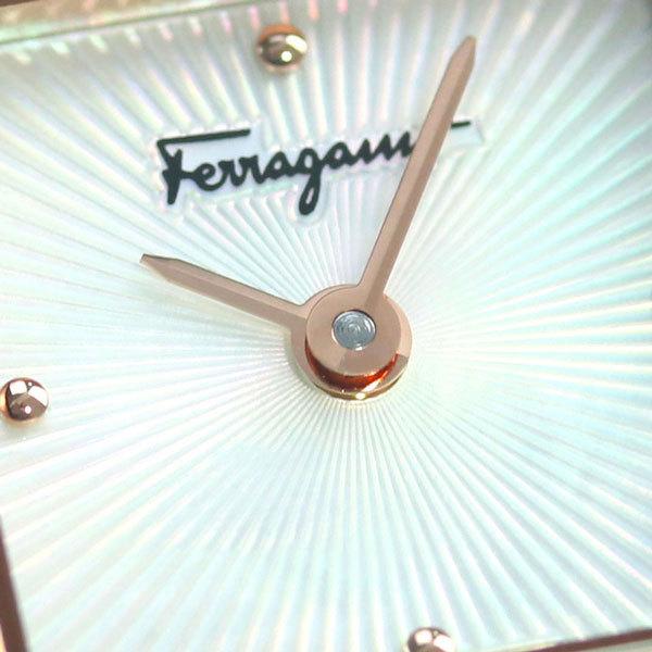 FERRAGAMO（フェラガモ） 時計 スクエア スイス製 レディース 腕時計