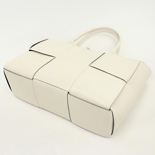 ボッテガヴェネタ トートバッグ　オフホワイト BOTTEGA VENETA（ボッテガ・ヴェネタ） 中古 トートバッグ ユニ