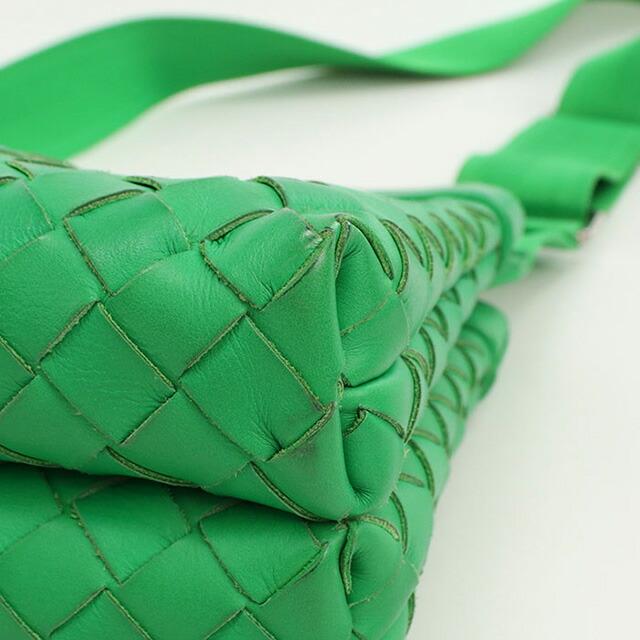 BOTTEGA VENETA ボッテガヴェネタ/イントレチャート斜め掛けショルダー/ブラウン/ABランク/75【中古】 BOTTEGA VENETA（ボッテガ・ヴェネタ） 中古 斜め掛け ショルダー