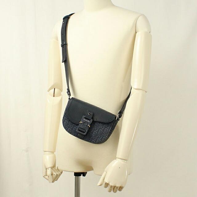 Christian Dior（クリスチャン・ディオール） 中古 ディオール 斜め