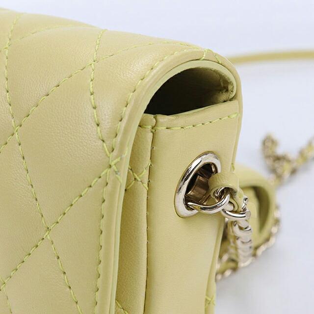 シャネル CHANEL マトラッセ ショルダーバッグ バッグ レザー レディース イエロー系 AS3228 【中古】 CHANEL - シャネル CHANEL マトラッセ ショルダーバッグ バッグ レザー
