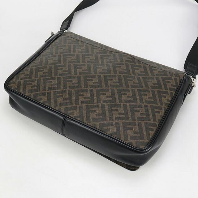 FENDI（フェンディ） 中古 斜め掛け ショルダーバッグ メンズ ブランド