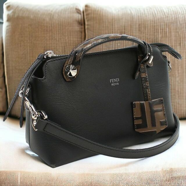 【美品】FENDI ブラックレザーバングル/箱付き FENDI（フェンディ） ブレスレット 7AJ779 AC9H メンズ レザー