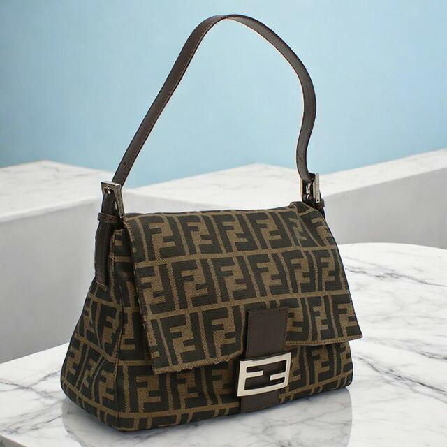 FENDI 中古 フェンディ ショルダー レディース ブランド ズッカ マンマ  