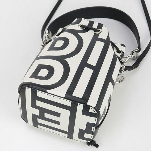 FENDI（フェンディ） 中古 斜め掛け ショルダーバッグ レディース 