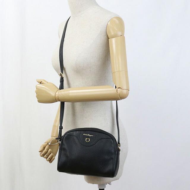 FERRAGAMO（フェラガモ） 中古 ショルダーバッグ レディース ブランド