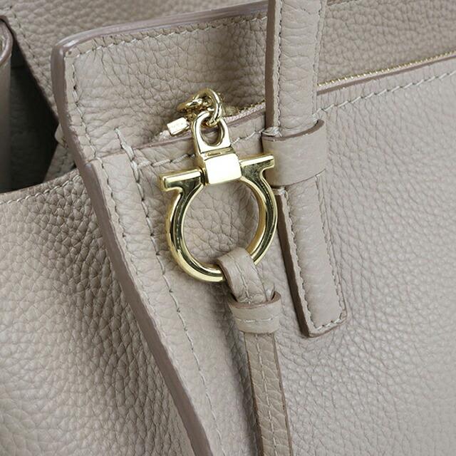 FERRAGAMO（フェラガモ） 中古 トートバッグ レディース ブランド