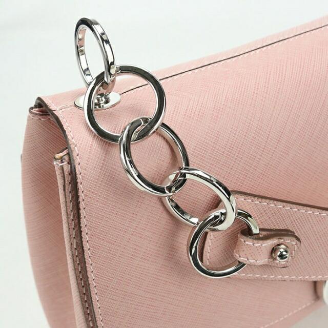 FERRAGAMO（フェラガモ） 中古 ショルダーバッグ レディース ブランド 