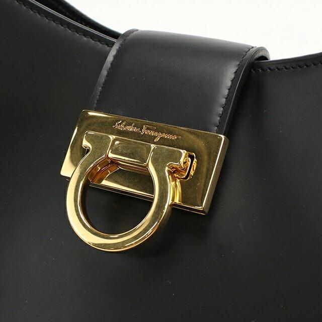 FERRAGAMO（フェラガモ） 中古 ショルダーバッグ レディース ブランド