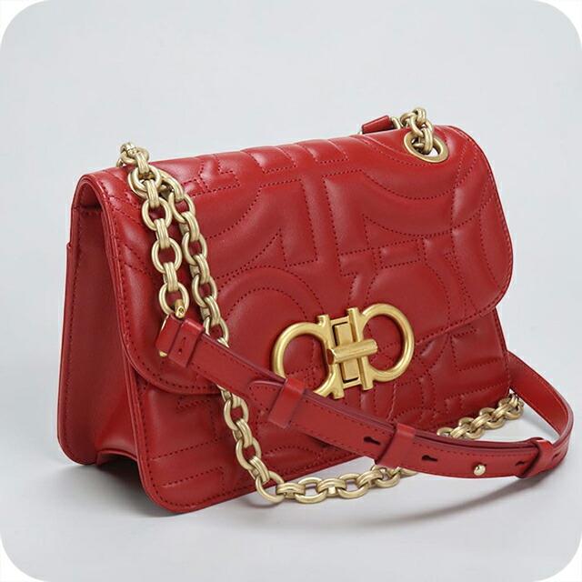 FERRAGAMO（フェラガモ） 中古 ショルダーバッグ レディース ブランド