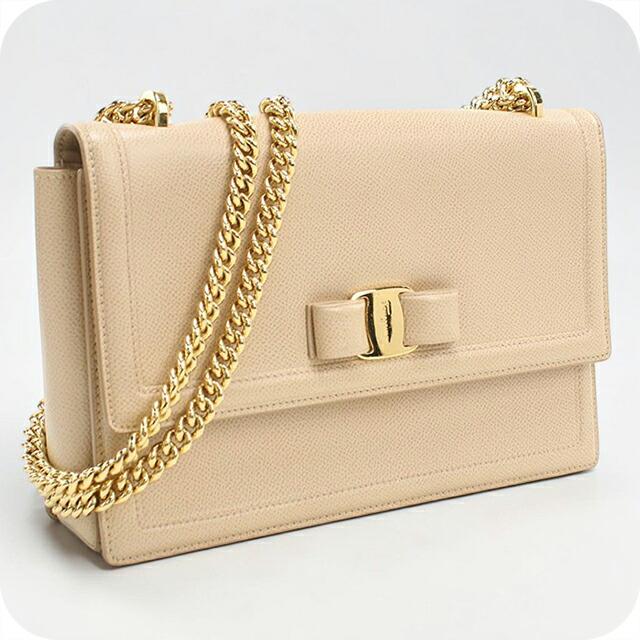 FERRAGAMO ハグ チェーンウォレットベージュ限定価格本日18：30迄 FERRAGAMO（フェラガモ） 中古 ショルダーバッグ レディース ブランド
