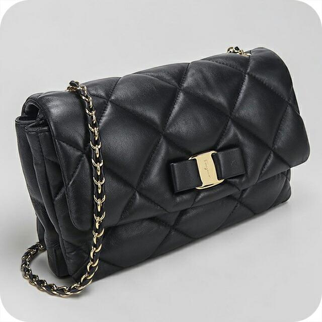Anフェラガモ 「ヴェラリボン」カーフチェーンショルダー ノワール FERRAGAMO（フェラガモ） 中古 ショルダーバッグ レディース ブランド