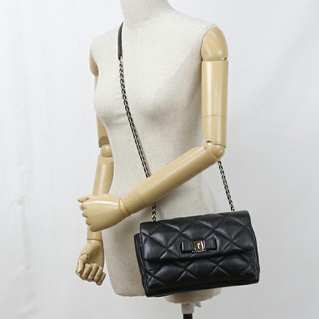 FERRAGAMO（フェラガモ） 中古 ショルダーバッグ レディース ブランド