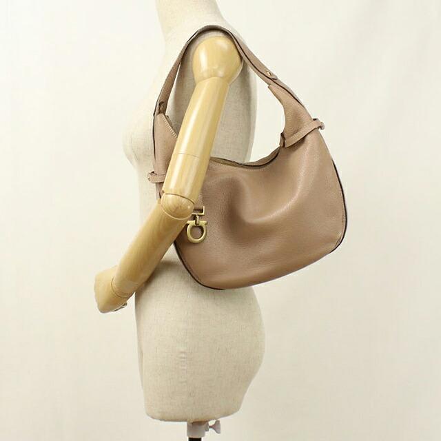 FERRAGAMO（フェラガモ） 中古 ショルダーバッグ レディース ブランド