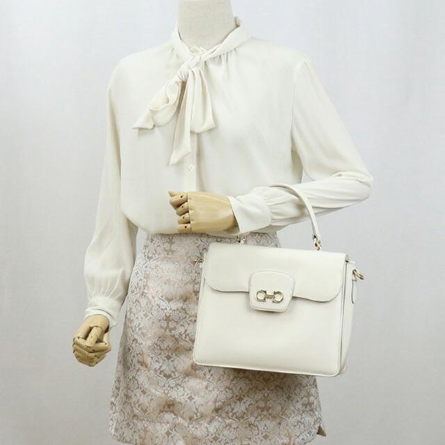 FERRAGAMO 中古 フェラガモ ハンドバッグ レディース ブランド FERRAGAMO 中古 フェラガモ ハンドバッグ レディース ブランド