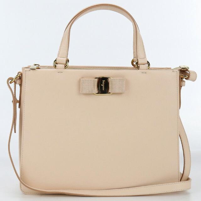 極美品 フェラガモ ハンドバッグ トート ヴァラ リボン レザー ゴールド系 極美品 フェラガモ ハンドバッグ トート ヴァラ リボン レザー