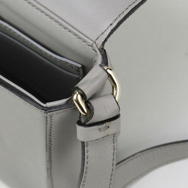 FERRAGAMO（フェラガモ） 中古 斜め掛け ショルダーバッグ レディース 