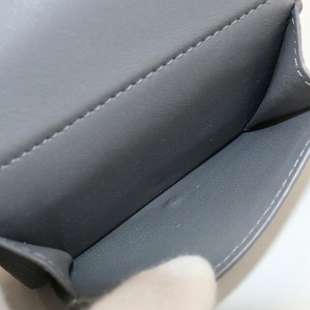 美品✨LOEWE トライフォールド アナグラム タン 三つ折り財布 グレー LOEWE トライフォールド アナグラム タン 三つ折り財布 グレー - メルカリ