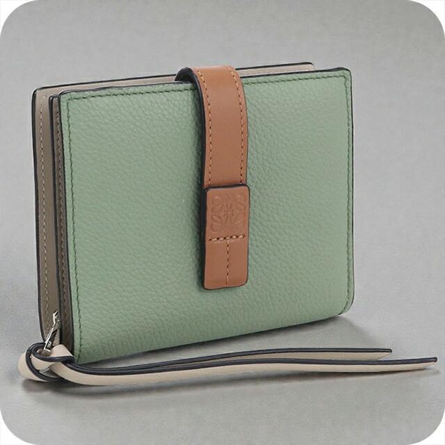 LOEWE ロエベ 二つ折り財布 ミントグリーン レザー レディース LOEWE（ロエベ） 中古 二つ折り財布 レディース ブランド アナグラム