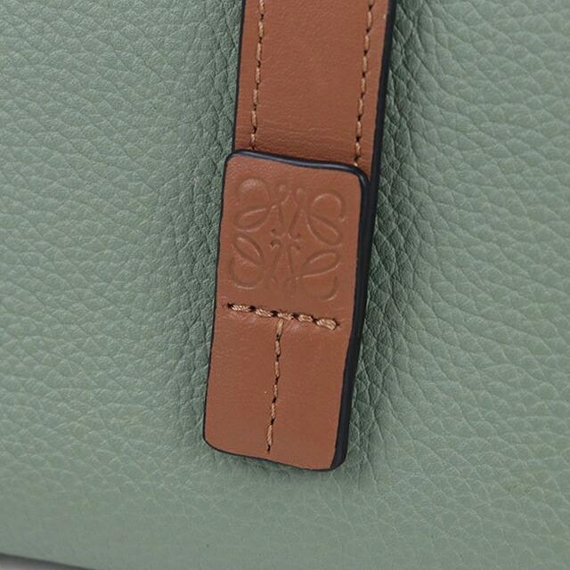LOEWE ロエベ 二つ折り財布 ミントグリーン レザー レディース LOEWE（ロエベ） 中古 二つ折り財布 レディース ブランド アナグラム