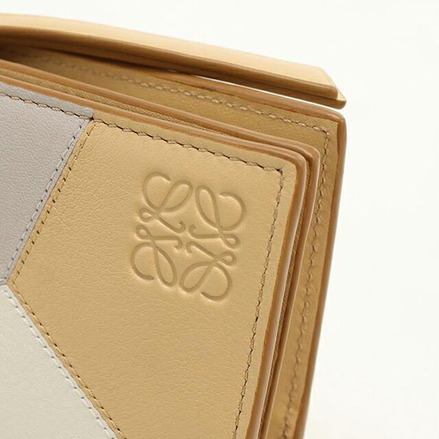 LOEWE（ロエベ） 中古 二つ折り財布 二折財布 レディース ブランド