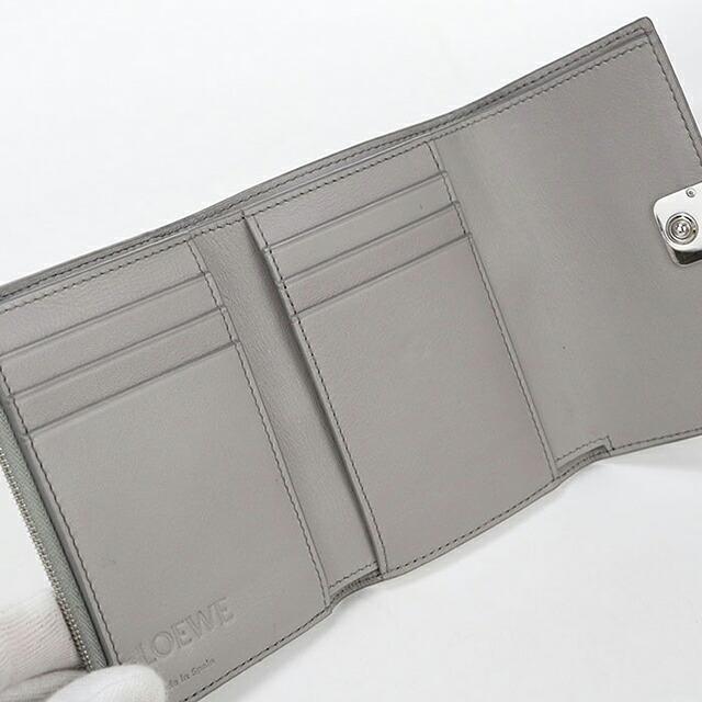 LOEWE（ロエベ） 中古 三つ折り財布 三折財布 コンパクト レディース