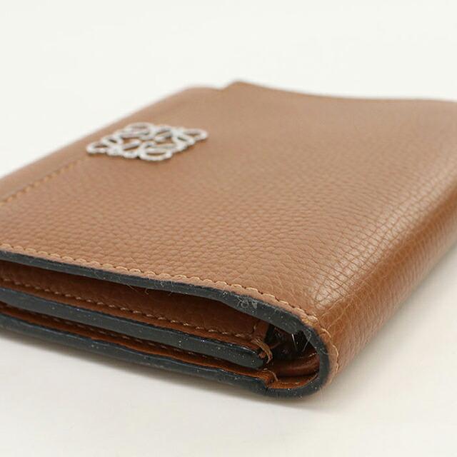 LOEWE 三つ折り財布 ブラウン レザー アナグラム LOEWE（ロエベ） 中古 三つ折り財布 三折財布 コンパクト レディース