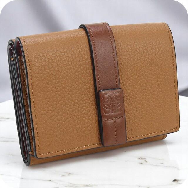 【美品】ロエベ トライフォールドウォレッ3つ折り財布 ブラウン コンパクト LOEWE（ロエベ） 中古 三折財布 レディース ブランド トライフォールド