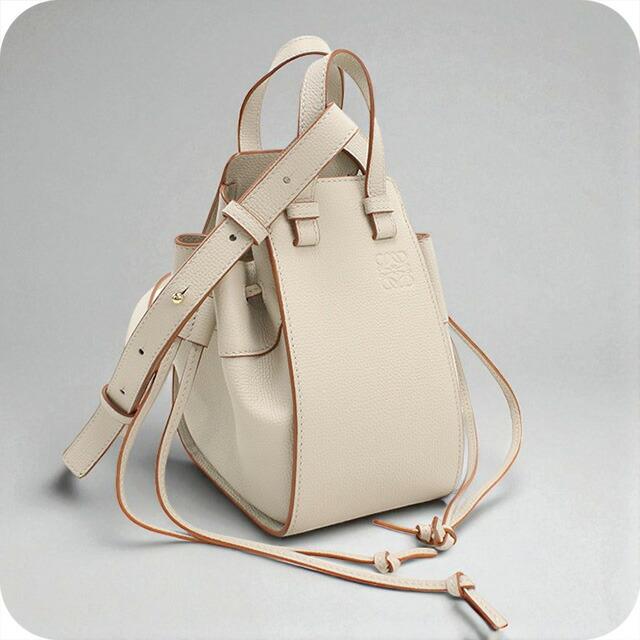 LOEWE（ロエベ） 中古 斜め掛け ショルダーバッグ レディース ブランド