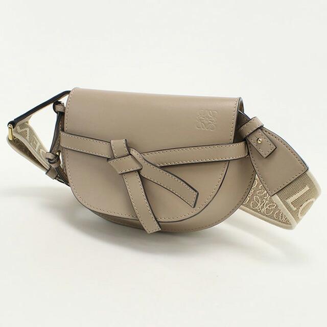 LOEWE ロエベ ショルダーバッグ  ベージュ 【古着】【中古】【送料無料】 LOEWE（ロエベ） アナグラム ショルダーバッグ ベージュ レザー
