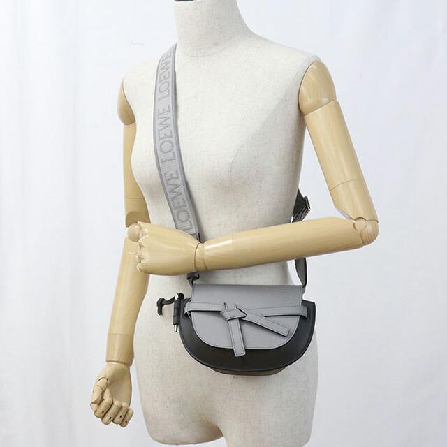 LOEWE（ロエベ） 中古 斜め掛け ショルダーバッグ レディース ブランド