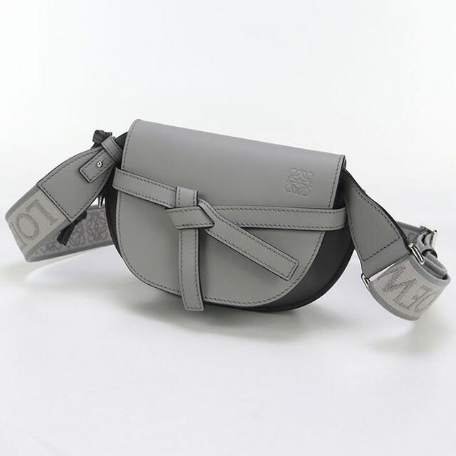 LOEWE（ロエベ） 中古 斜め掛け ショルダーバッグ レディース ブランド